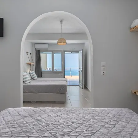 Gizis Cliffside Hotel Imerovigli (Santorini)