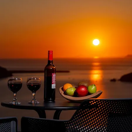 Gizis Cliffside * Imerovigli (Santorini)