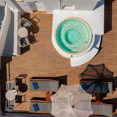 Hotel Gizis Cliffside *