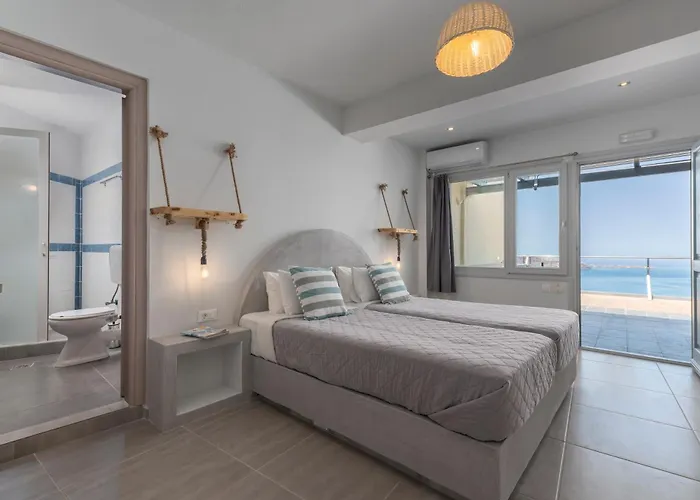 Gizis Cliffside Hotel Imerovigli (Santorini)